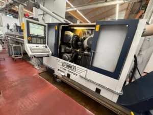 CNC lathe Spinner TTS65-Triplex